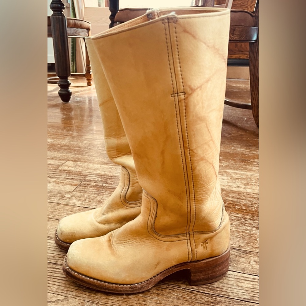 Classic Frye Campus (14L) Boots Sz 7, Banana, 2004 vintage